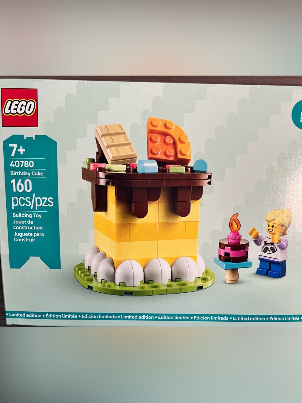 LEGO Birthday Cake Building Set - Yellow & Brown Kids Toy